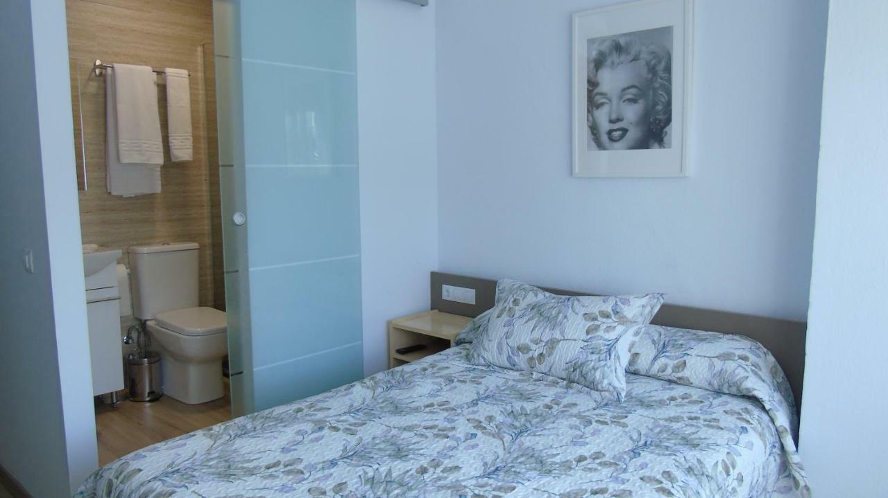 Pension Oviedo Bagian luar foto
