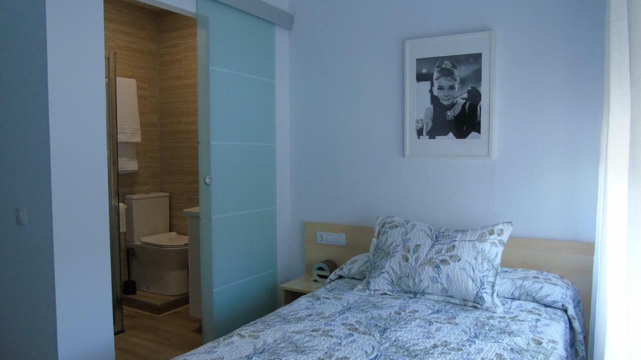 Pension Oviedo Bagian luar foto
